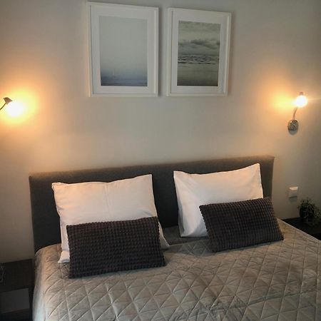 Cosy 1 Bedroom Apartment In The Heart Of Old Town With Parking Kaunas Ngoại thất bức ảnh