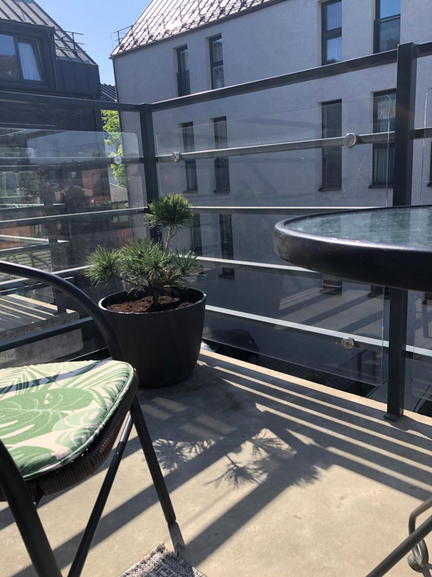 Cosy 1 Bedroom Apartment In The Heart Of Old Town With Parking Kaunas Ngoại thất bức ảnh